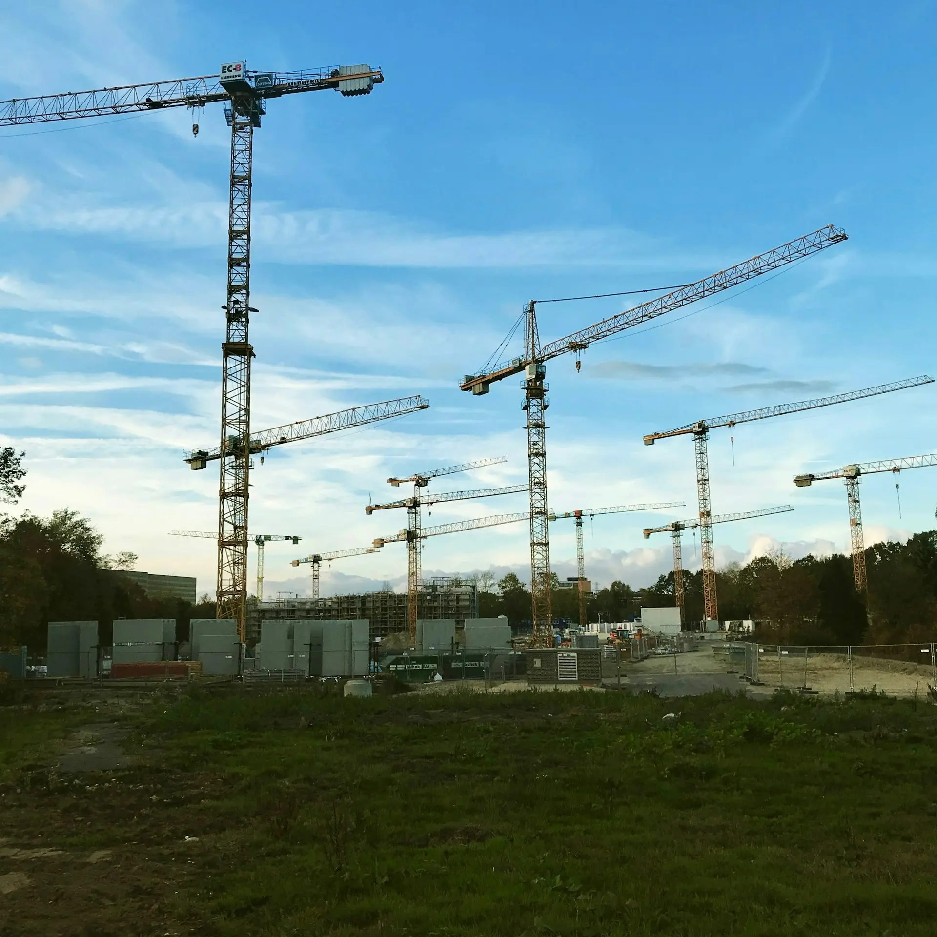 gray and black metal posts at daytime